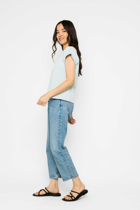 Daisy-Textured Rib Roll Cuff Tee